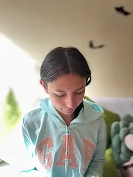 Snapshot of Bonniepark chatting on October 30, 1:23 pm Bonniepark online show from October 30, 1:23 pm