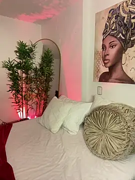  laura 02 online show from December 23, 9:18 pm