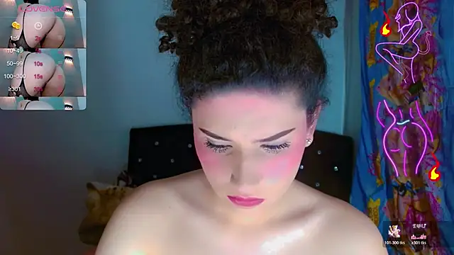 DoveCameron  online show from October 31, 9:27 pm