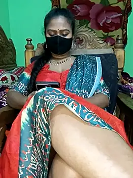 Idhika Paul online show from February 26, 9:37 pm