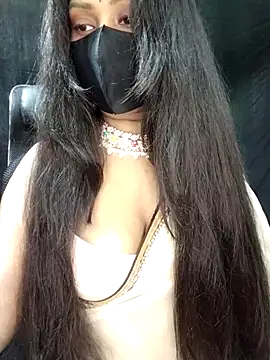 Idhika Paul online show from September 22, 1:24 pm