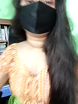 Idhika Paul online show from September 25, 1:04 pm