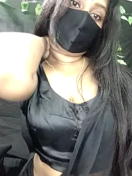 Idhika Paul online show from December 1, 4:45 pm