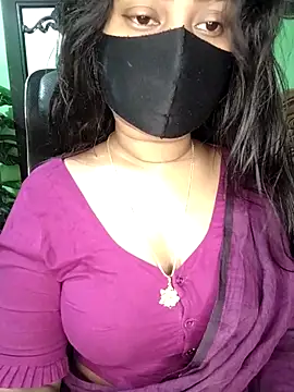 Idhika Paul online show from April 11, 3:49 pm