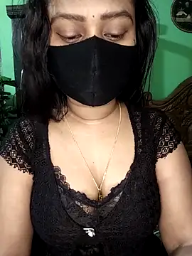 Idhika Paul online show from April 18, 6:34 pm