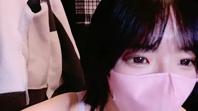 Snapshot of ranran_ch chatting on March 12, 6:18 am ranran ch online show from March 12, 6:18 am