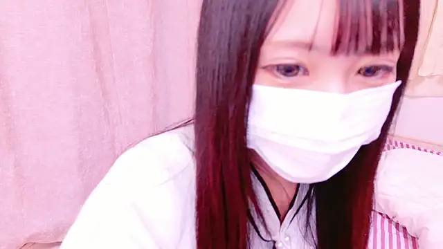 Snapshot of tsumugi_h chatting on January 5, 6:35 am tsumugi h online show from January 5, 6:35 am