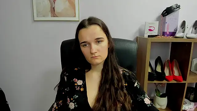 Snapshot of KateDelight chatting on November 9, 7:56 pm KateDelight online show from November 9, 7:56 pm