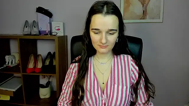 Snapshot of KateDelight chatting on February 16, 2:35 pm KateDelight online show from February 16, 2:35 pm