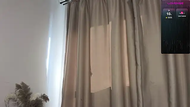 R1mmo   online show from February 18, 12:23 pm