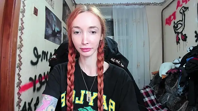 Roxy Silver online show from October 13, 4:51 pm