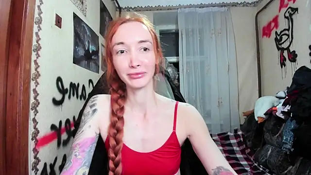 Roxy Silver online show from November 30, 8:02 pm