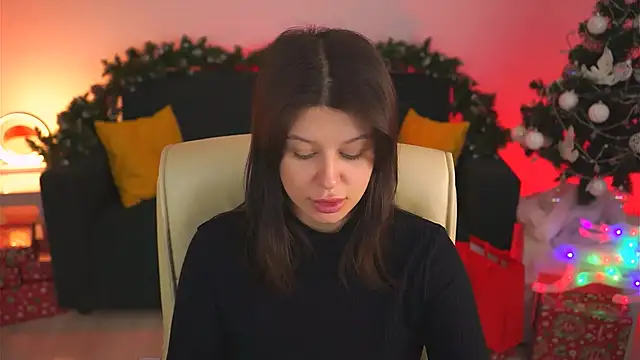 Snapshot of NicoleMun chatting on December 5, 1:49 pm NicoleMun online show from December 5, 1:49 pm