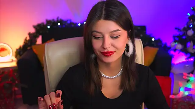 Snapshot of NicoleMun chatting on December 20, 4:25 pm NicoleMun online show from December 20, 4:25 pm