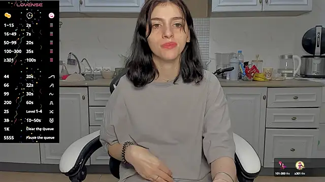 Snapshot of broosnica1 chatting on January 13, 9:41 am broosnica1 online show from January 13, 9:41 am