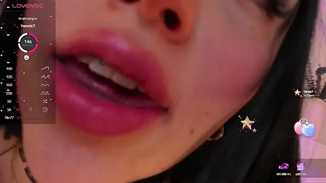 Snapshot of ViolettaHotLatin_ chatting on February 27, 5:47 pm ViolettaHotLatin online show from February 27, 5:47 pm