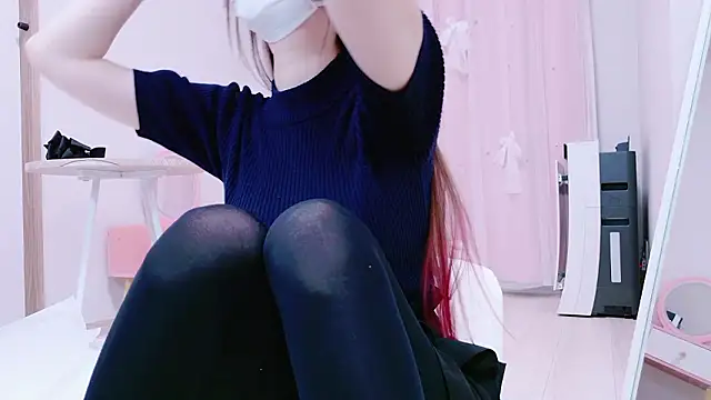 Snapshot of Ryo-sama chatting on October 8, 1:42 pm Ryo-sama online show from October 8, 1:42 pm