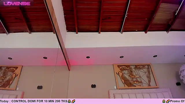 Snapshot of _AlejaCruz_ chatting on February 23, 2:07 am AlejaCruz online show from February 23, 2:07 am