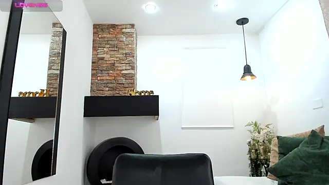 Snapshot of _AlejaCruz_ chatting on September 21, 11:56 am AlejaCruz online show from September 21, 11:56 am