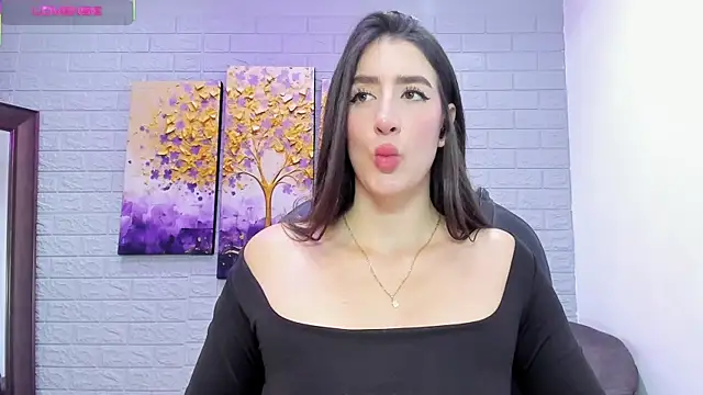 Snapshot of _AlejaCruz_ chatting on October 6, 7:11 pm AlejaCruz online show from October 6, 7:11 pm