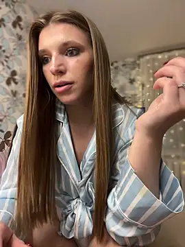 adel secret online show from March 1, 9:48 pm