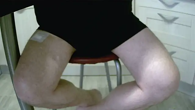 claudemichel online show from October 25, 8:55 am