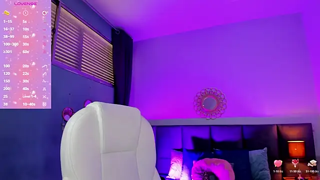 Snapshot of Lissy__Dream chatting on November 11, 9:59 pm Lissy Dream online show from November 11, 9:59 pm