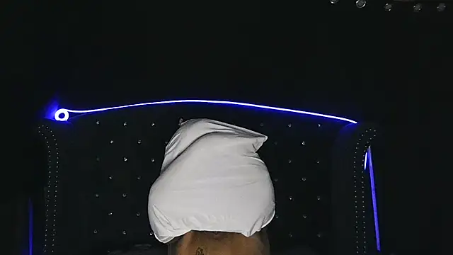 msyvette1970xh online show from March 13, 5:00 am