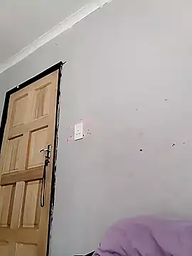 Snapshot of cleopatra-phaedra chatting on February 21, 11:55 am cleopatra-phaedra online show from February 21, 11:55 am