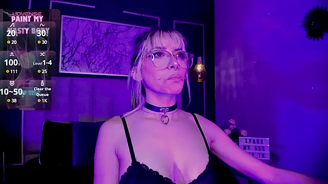 Violetta Nur online show from January 26, 8:36 am