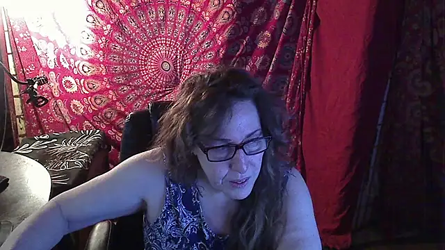 Ireallysquirt online show from March 19, 12:26 am