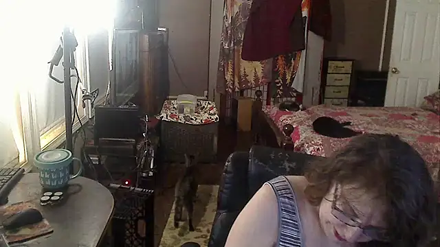 Ireallysquirt online show from September 30, 11:10 pm