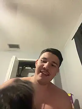 Snapshot of Shaded24 chatting on November 8, 6:24 am Shaded24 online show from November 8, 6:24 am