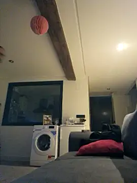 Snapshot of robertilevis chatting on March 1, 7:15 pm robertilevis online show from March 1, 7:15 pm