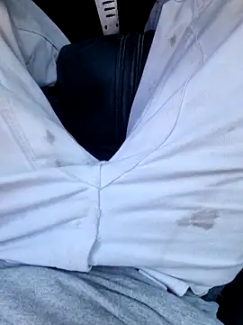 Snapshot of robertilevis chatting on March 19, 4:34 pm robertilevis online show from March 19, 4:34 pm