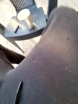 Snapshot of robertilevis chatting on February 25, 4:49 pm robertilevis online show from February 25, 4:49 pm