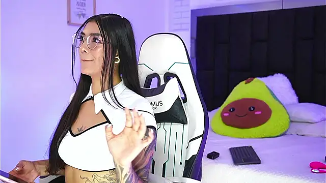 Marianamonroe  online show from January 15, 7:17 pm