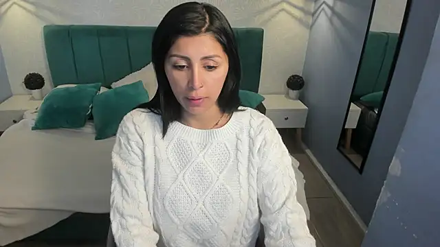 Snapshot of tiffani__love chatting on February 12, 1:27 pm tiffani love online show from February 12, 1:27 pm