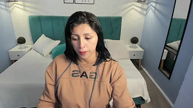 Snapshot of tiffani__love chatting on February 22, 1:35 pm tiffani love online show from February 22, 1:35 pm