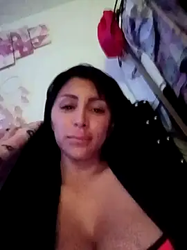 Snapshot of tiffani__love chatting on October 4, 12:14 pm tiffani love online show from October 4, 12:14 pm