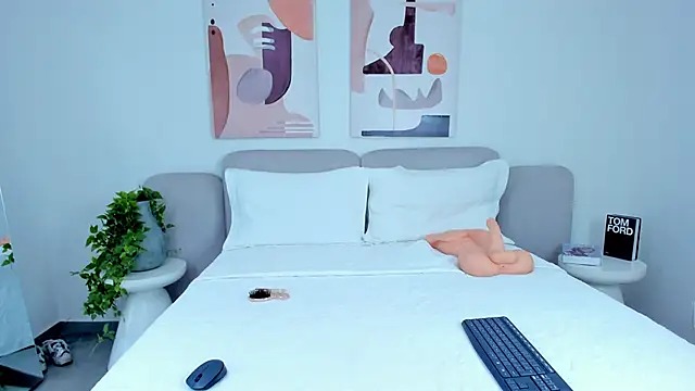 Snapshot of Emi_latingirl chatting on March 11, 8:53 pm Emi latingirl online show from March 11, 8:53 pm