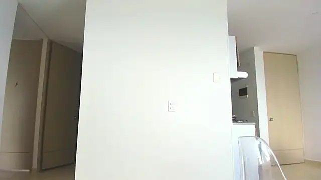 Snapshot of Emi_latingirl chatting on October 23, 8:07 pm Emi latingirl online show from October 23, 8:07 pm