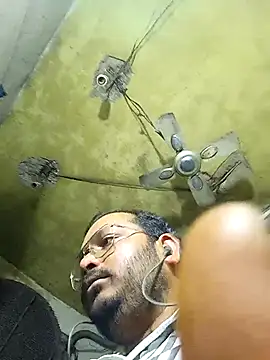 DeepakXxxR86 online show from January 11, 2:00 pm