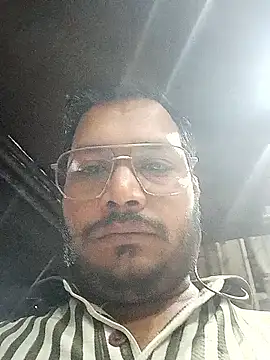 DeepakXxxR86 online show from May 6, 8:58 pm