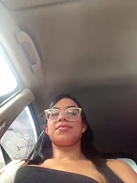 lulu kis online show from March 3, 6:36 pm