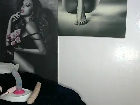 Snapshot of Petite_lexii chatting on December 15, 9:52 pm Petite lexii online show from December 15, 9:52 pm