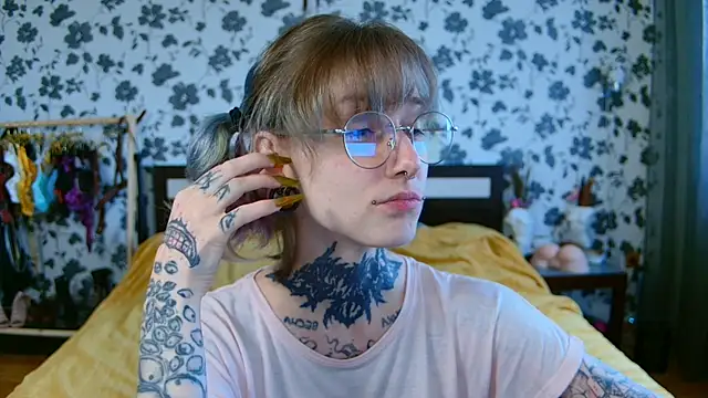 Littlespacemouse online show from September 21, 10:06 am