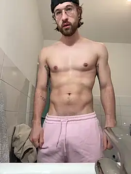 Snapshot of BuurningBoy chatting on January 22, 10:26 pm BuurningBoy online show from January 22, 10:26 pm