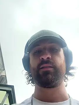 Snapshot of BuurningBoy chatting on September 18, 3:47 pm BuurningBoy online show from September 18, 3:47 pm