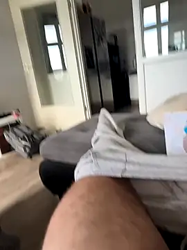 Snapshot of BuurningBoy chatting on September 22, 3:47 pm BuurningBoy online show from September 22, 3:47 pm